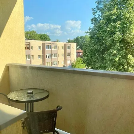Alangos Apartamentai S&p Апартаменты *